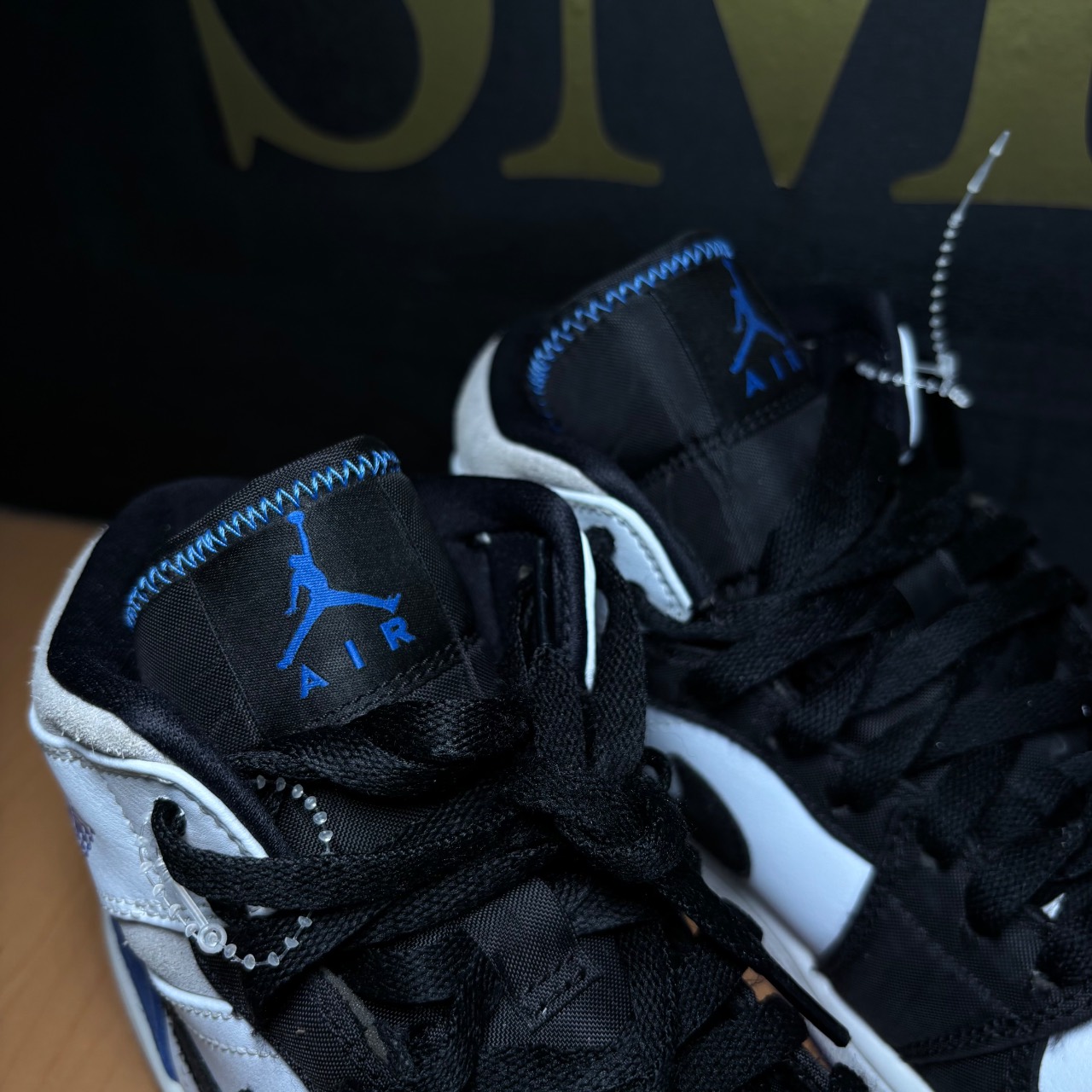 Air Jordan 1 Mid Royal Toe · Foto 4
