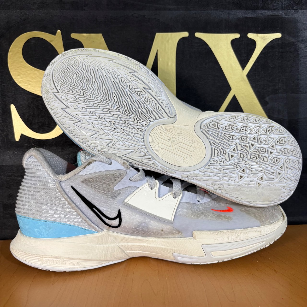 Nike Kyrie Low 5 Football Grey/Black/Blue Chill/Sail · Foto 2