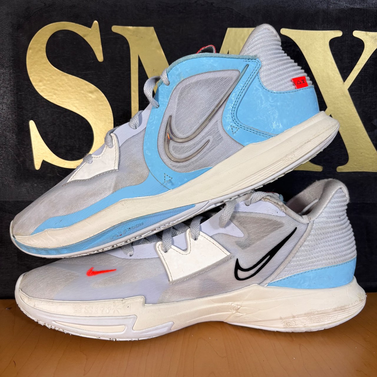 Nike Kyrie Low 5 Football Grey/Black/Blue Chill/Sail · Foto 3