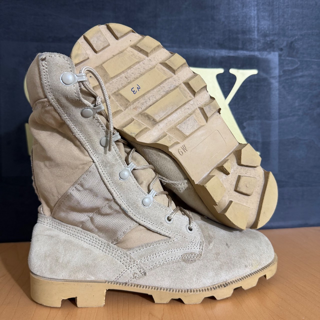 Bota militar tipo Jungle Boot con suela tipo Panama · Foto 1