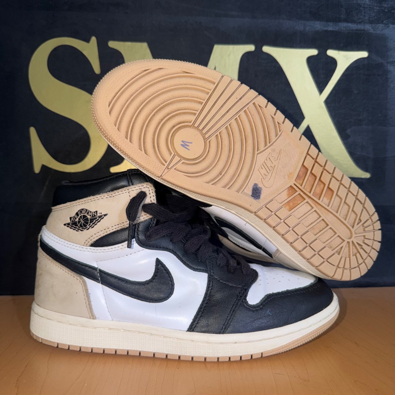 Air Jordan 1 High OG 'Latte' · Foto 1