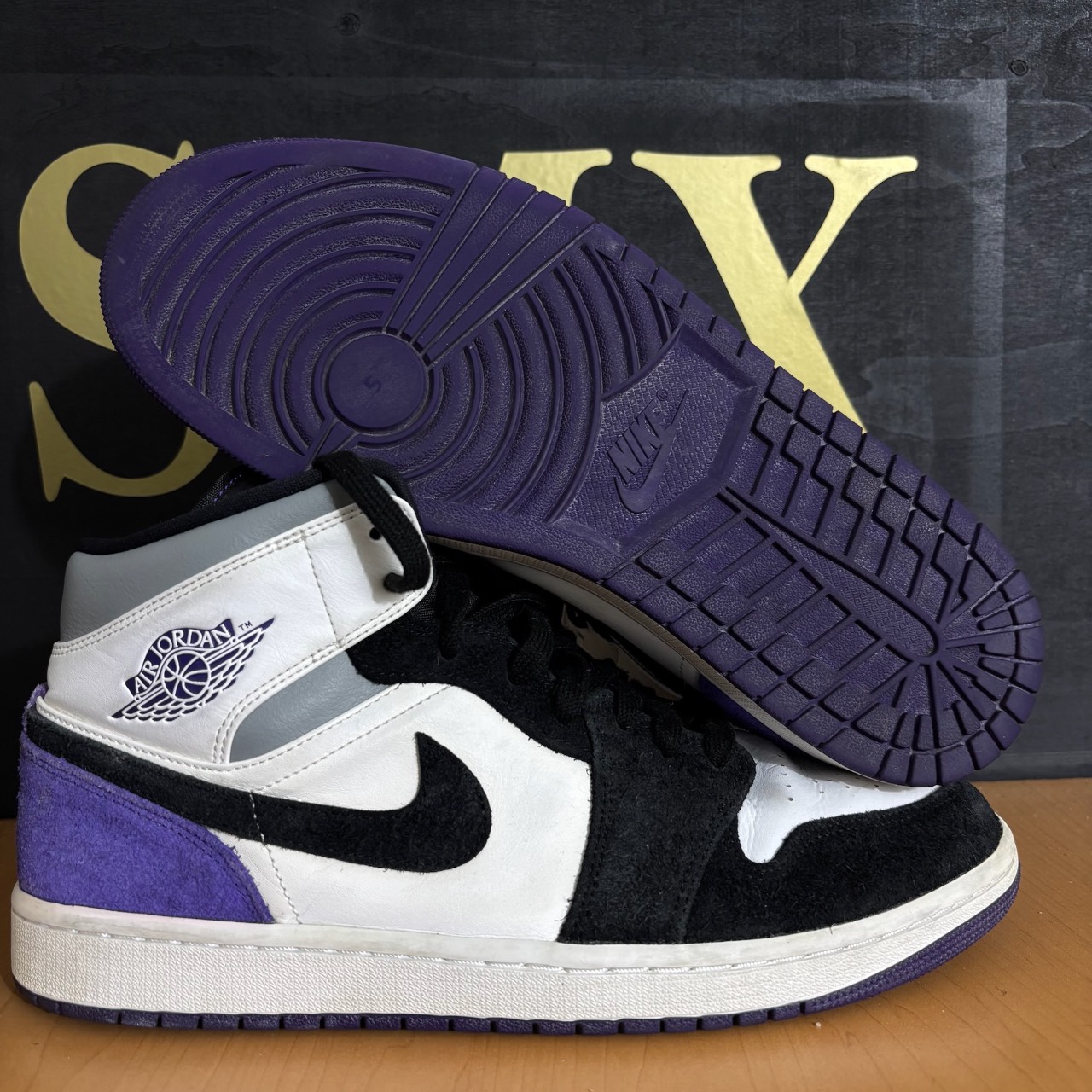 Air Jordan 1 Mid · Foto 1
