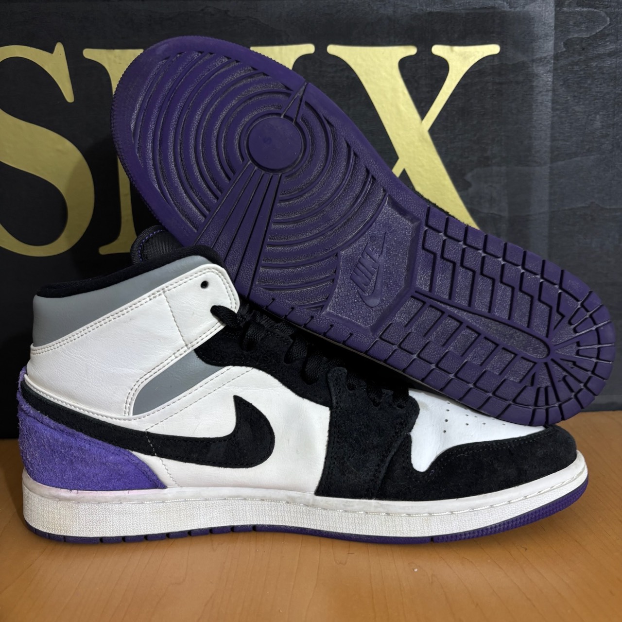 Air Jordan 1 Mid · Foto 2