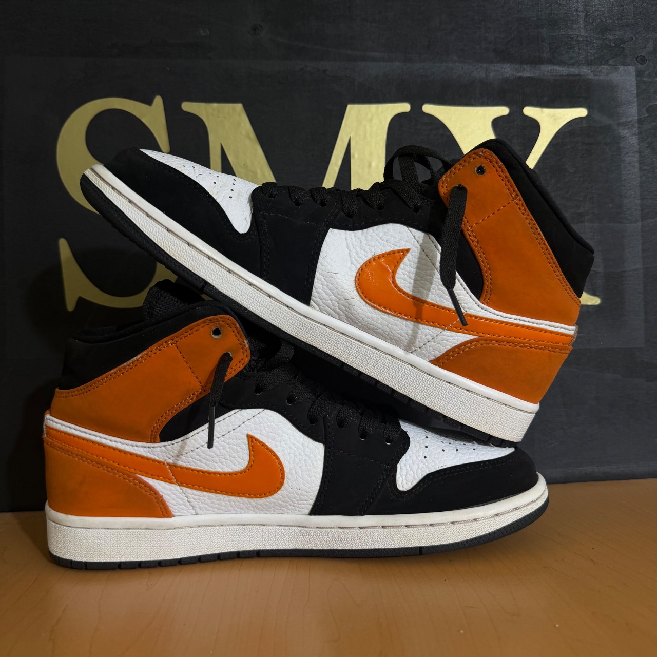 Air Jordan 1 Mid · Foto 3