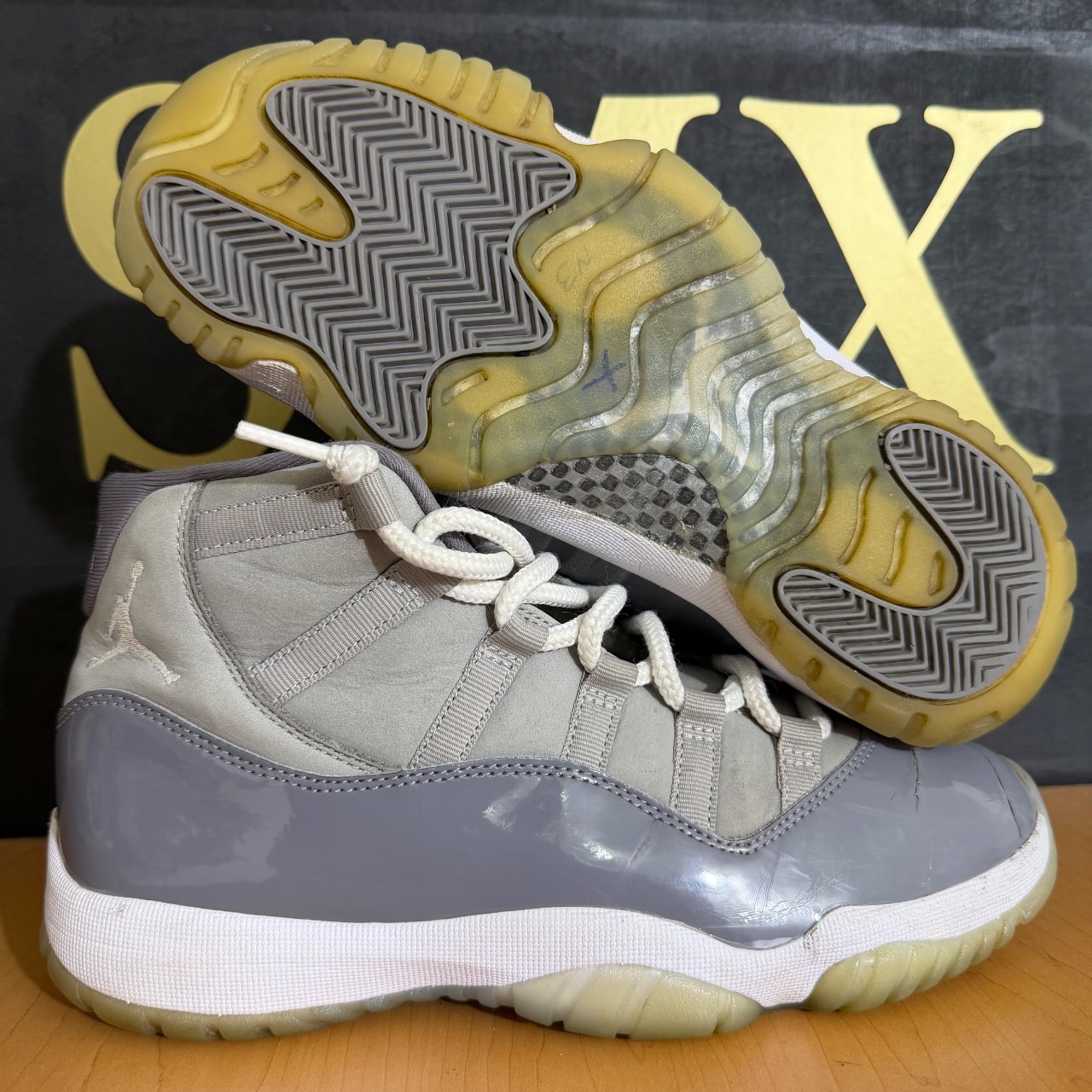 Air Jordan 11 Retro 'Cool Grey' 2021 · Foto 2