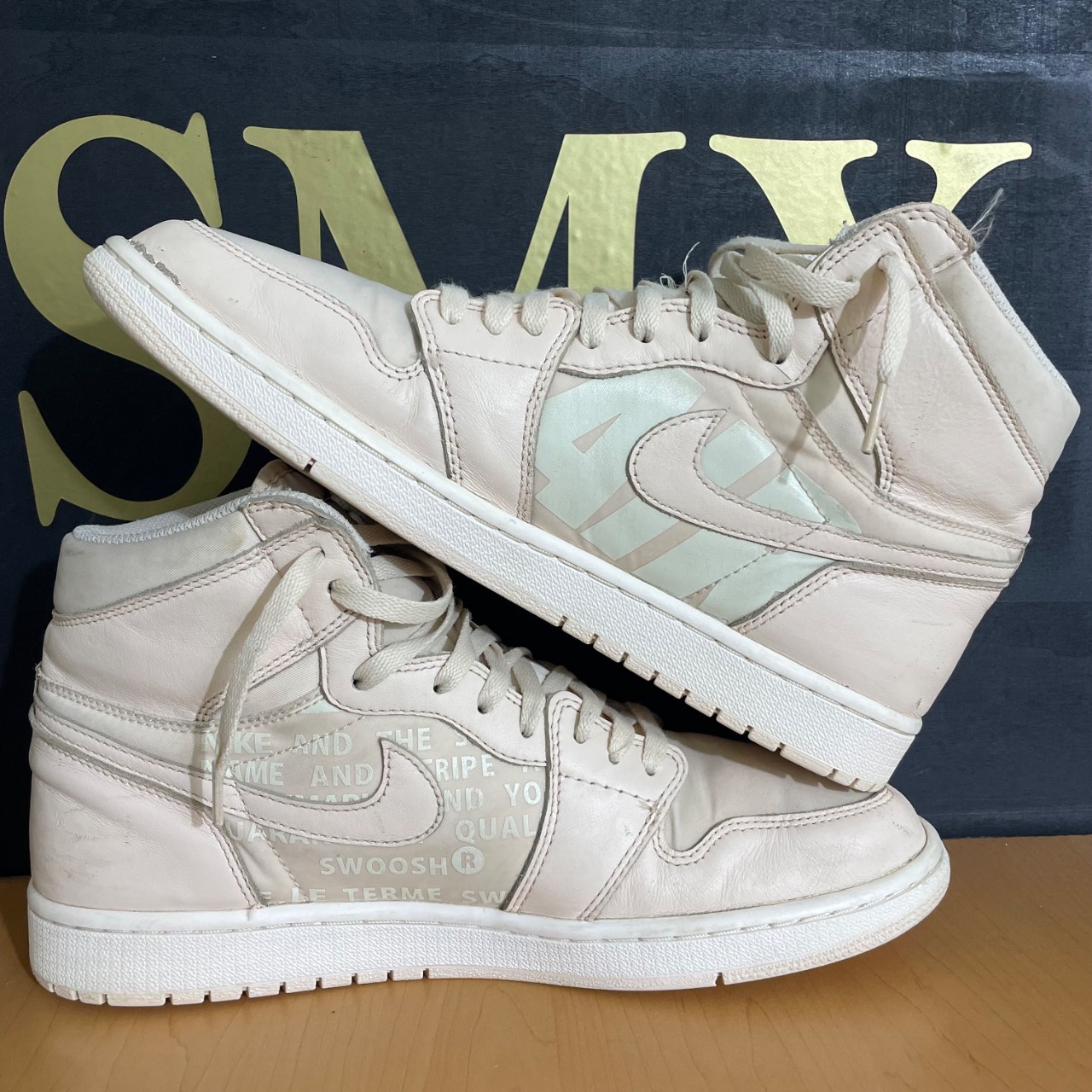 Air Jordan 1 Retro High OG 'Neutral Grey Sail' · Foto 3