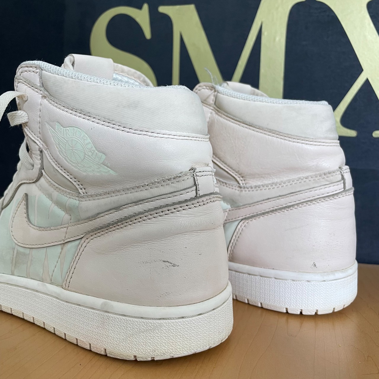 Air Jordan 1 Retro High OG 'Neutral Grey Sail' · Foto 5