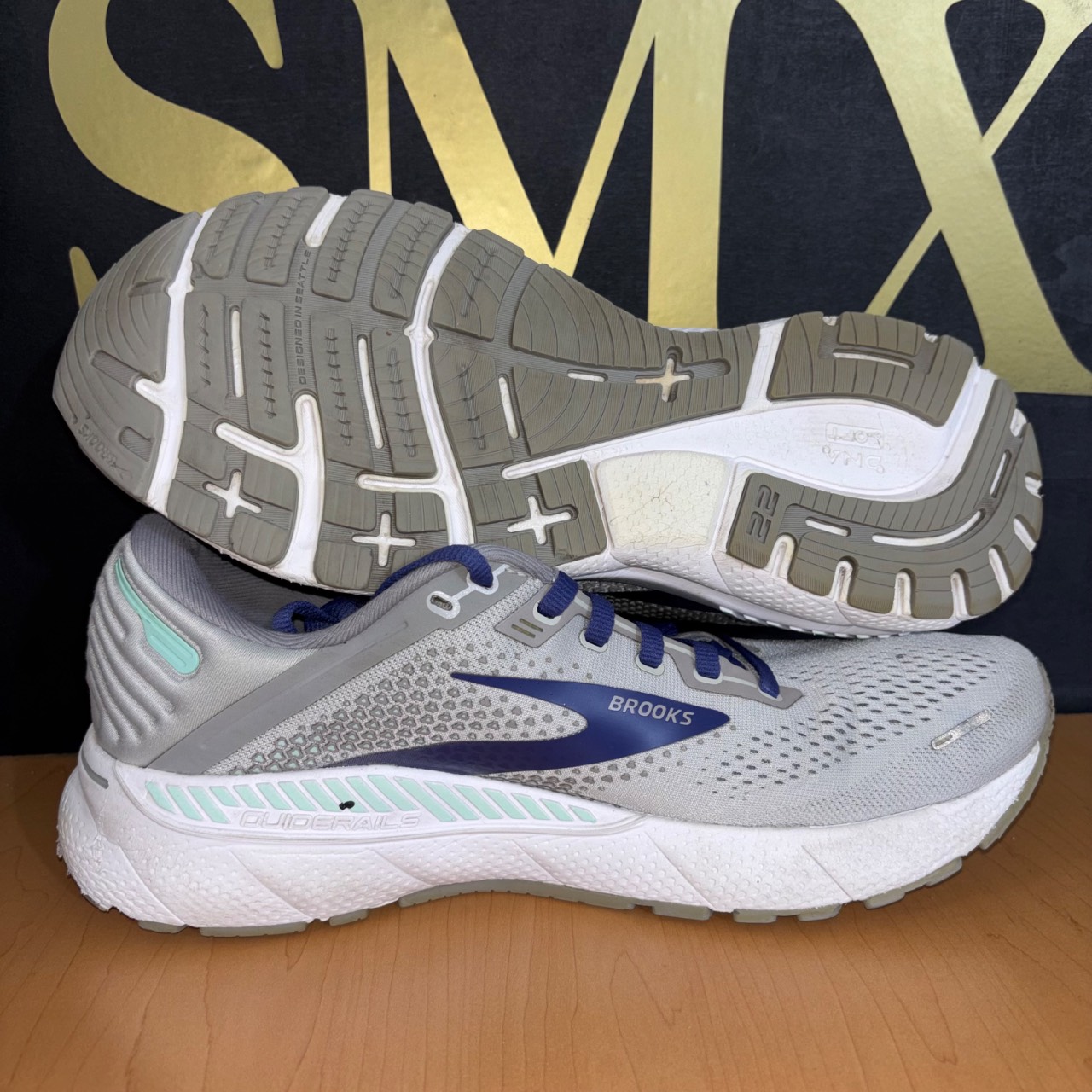 Brooks Adrenaline GTS 22 · Foto 2