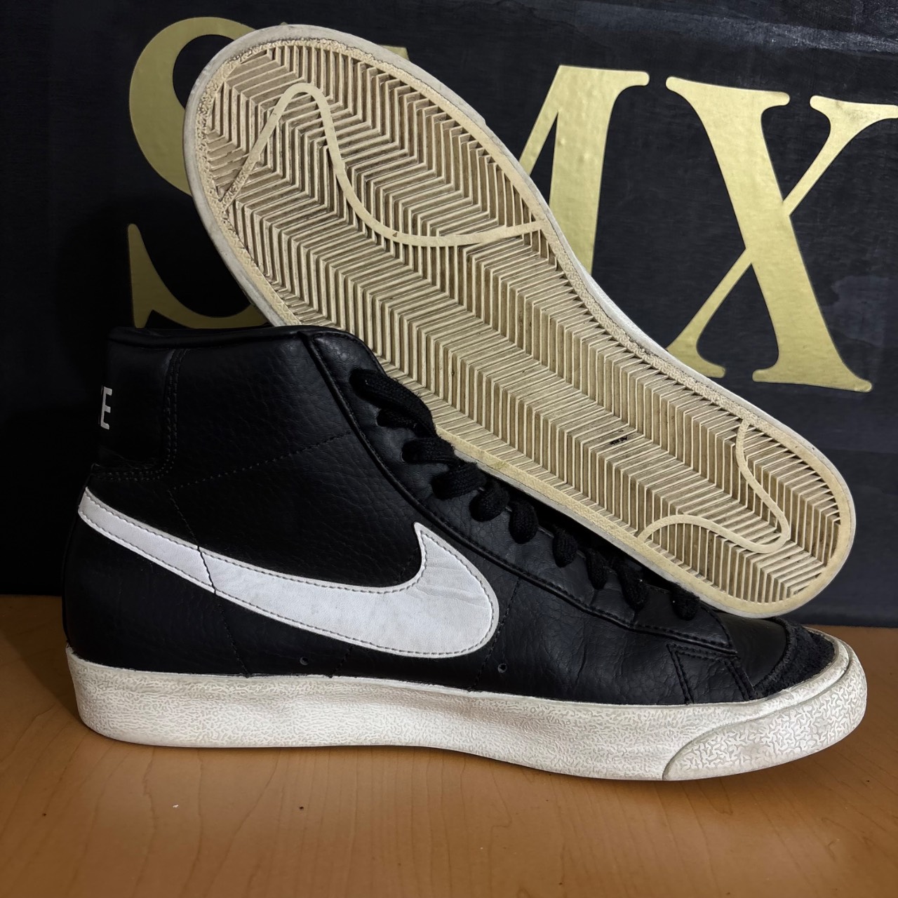Nike Blazer Mid '77 Vintage Blanco/Negro · Foto 2