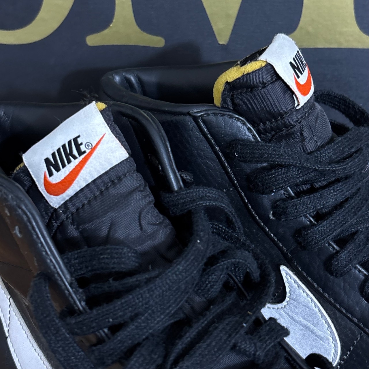 Nike Blazer Mid '77 Vintage Blanco/Negro · Foto 3