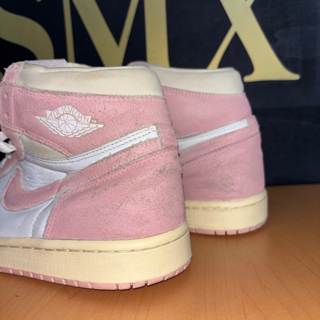 Air Jordan 1 Retro High OG Pink Suede / White · Foto 6