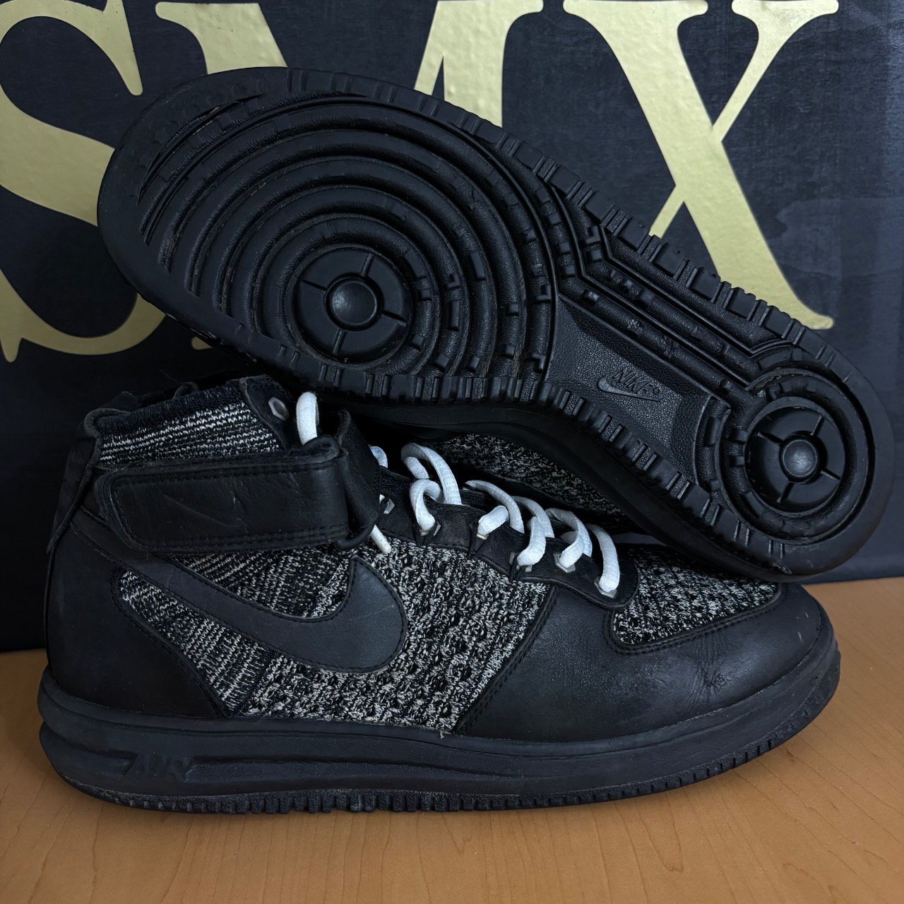 Nike Lunar Force 1 Flyknit Workboot Negro/Blanco/Gris Cool · Foto 1