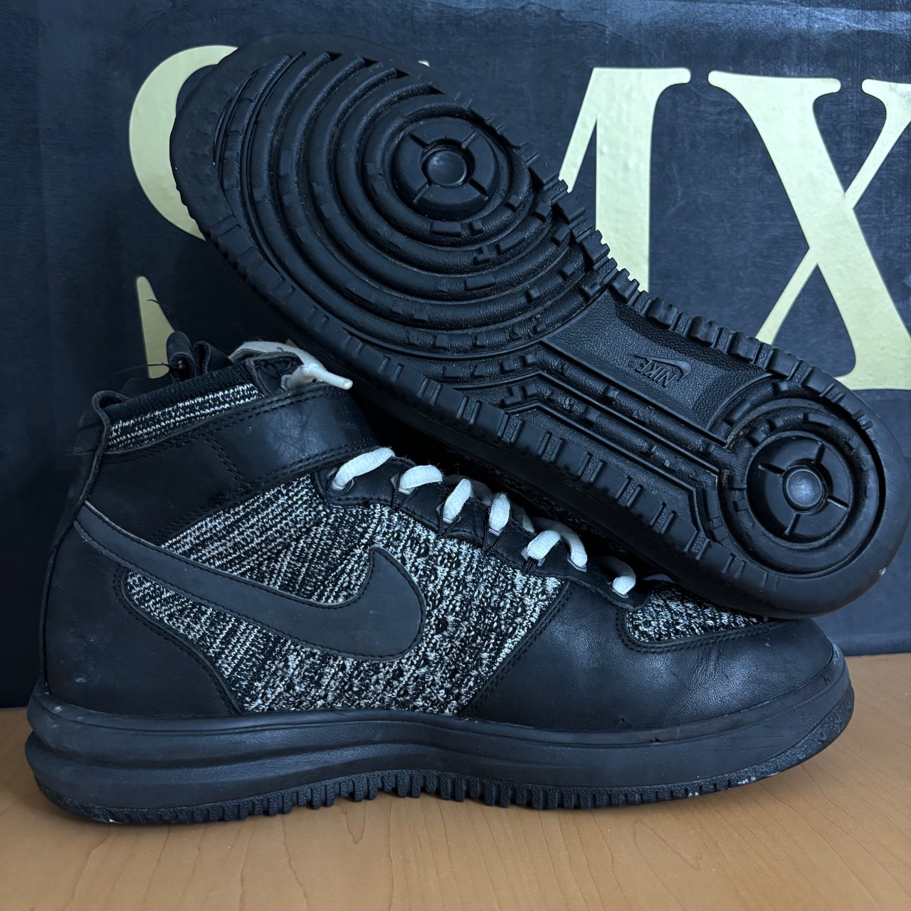 Nike Lunar Force 1 Flyknit Workboot Negro/Blanco/Gris Cool · Foto 2