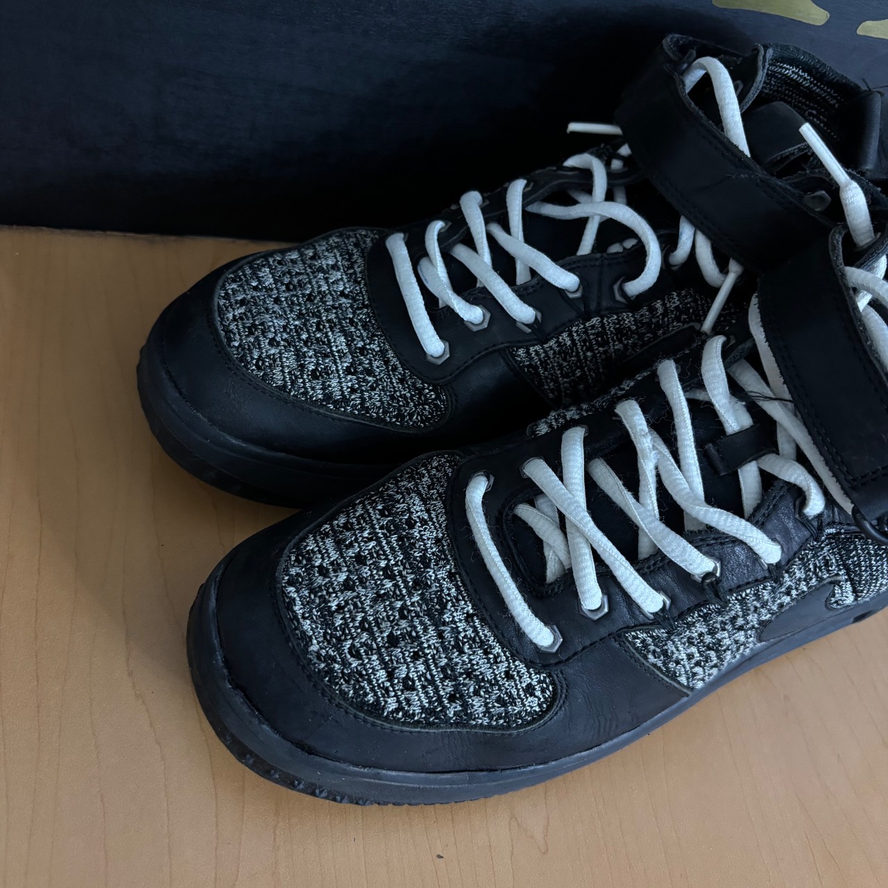 Nike Lunar Force 1 Flyknit Workboot Negro/Blanco/Gris Cool · Foto 4