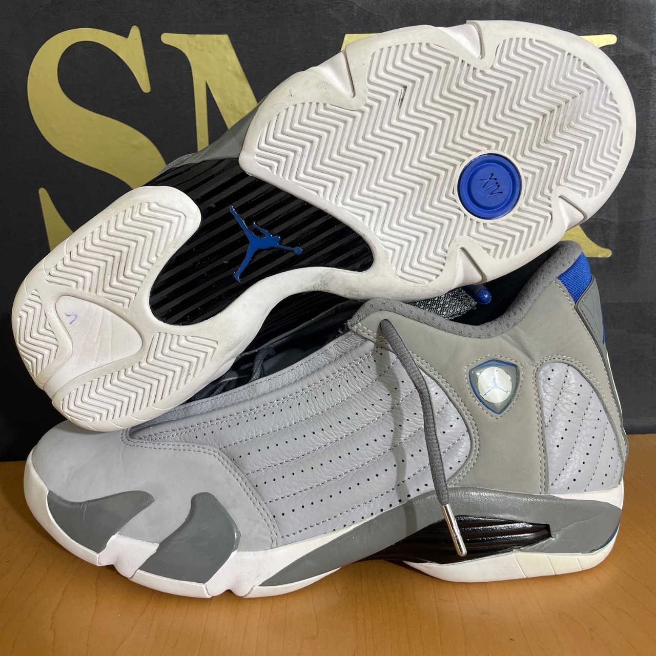 Air Jordan 14 Wolf Grey · Foto 2