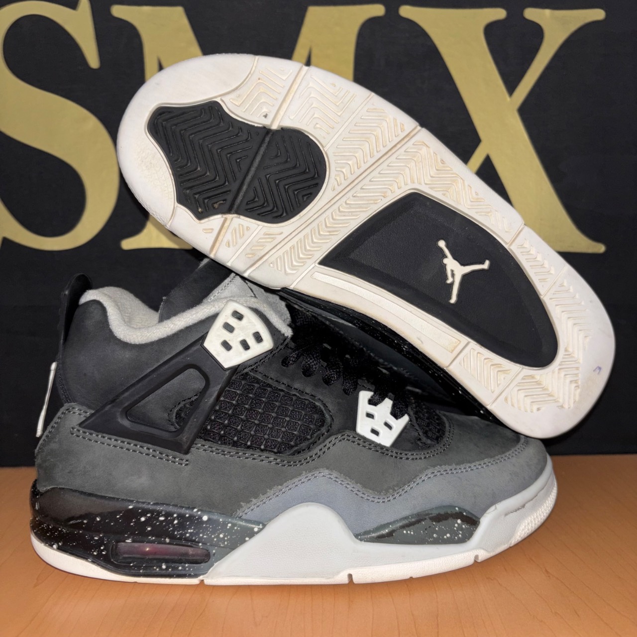 Air Jordan 4 · Foto 1