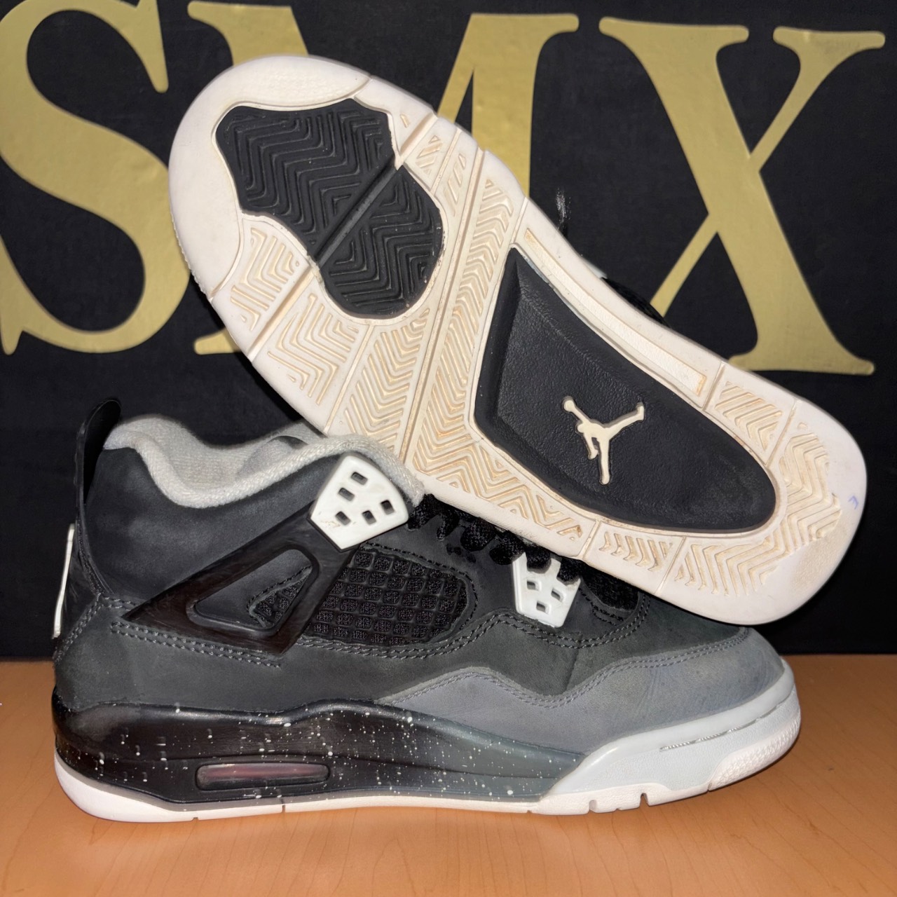 Air Jordan 4 · Foto 2
