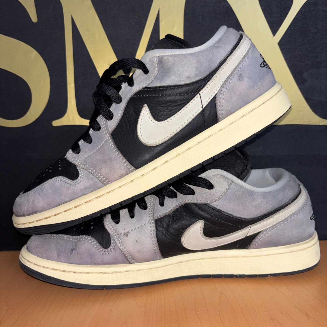 Air Jordan 1 Low SE Light Smoke Grey/Black/Sail · Foto 3