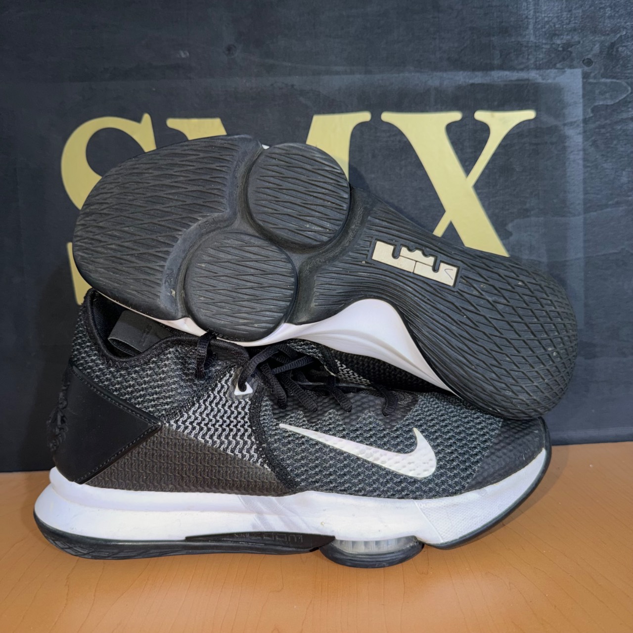 Nike LeBron Witness 5 · Foto 1