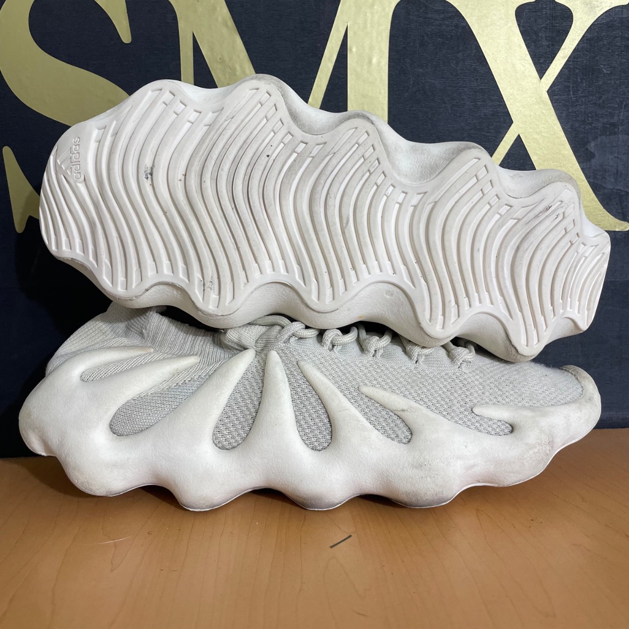 adidas Yeezy 450 Cloud White · Foto 4