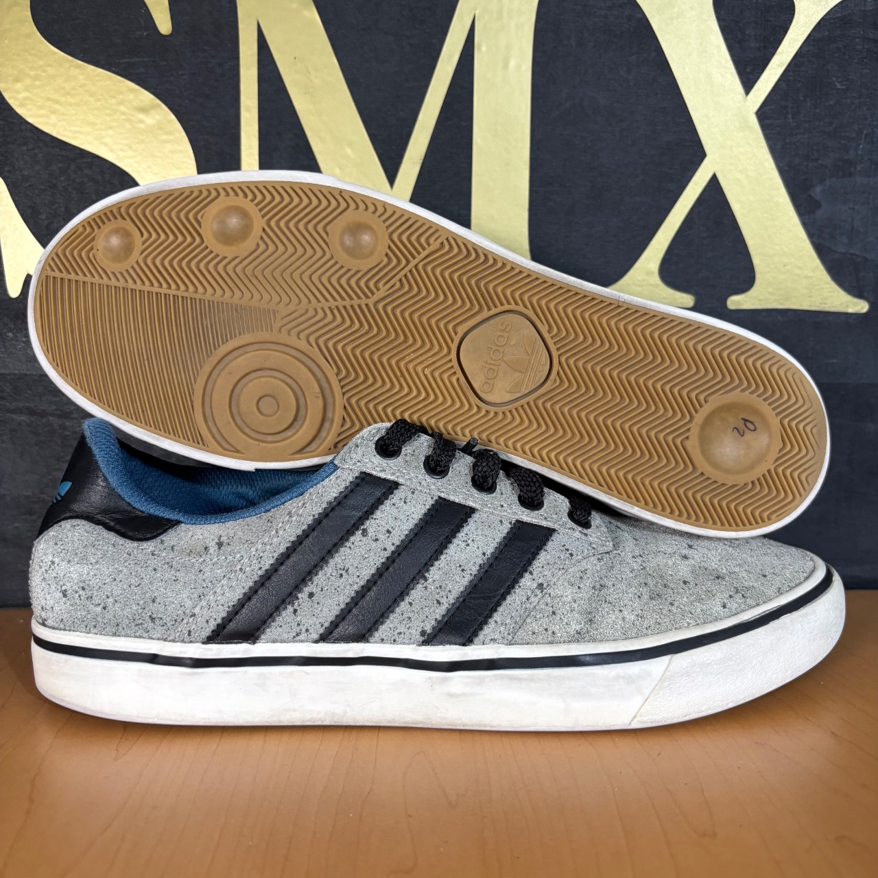 Adidas Busenitz Vulc Gris moteado con negro y azul