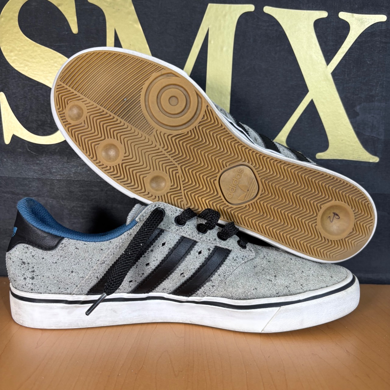 Adidas Busenitz Vulc Gris moteado con negro y azul · Foto 2