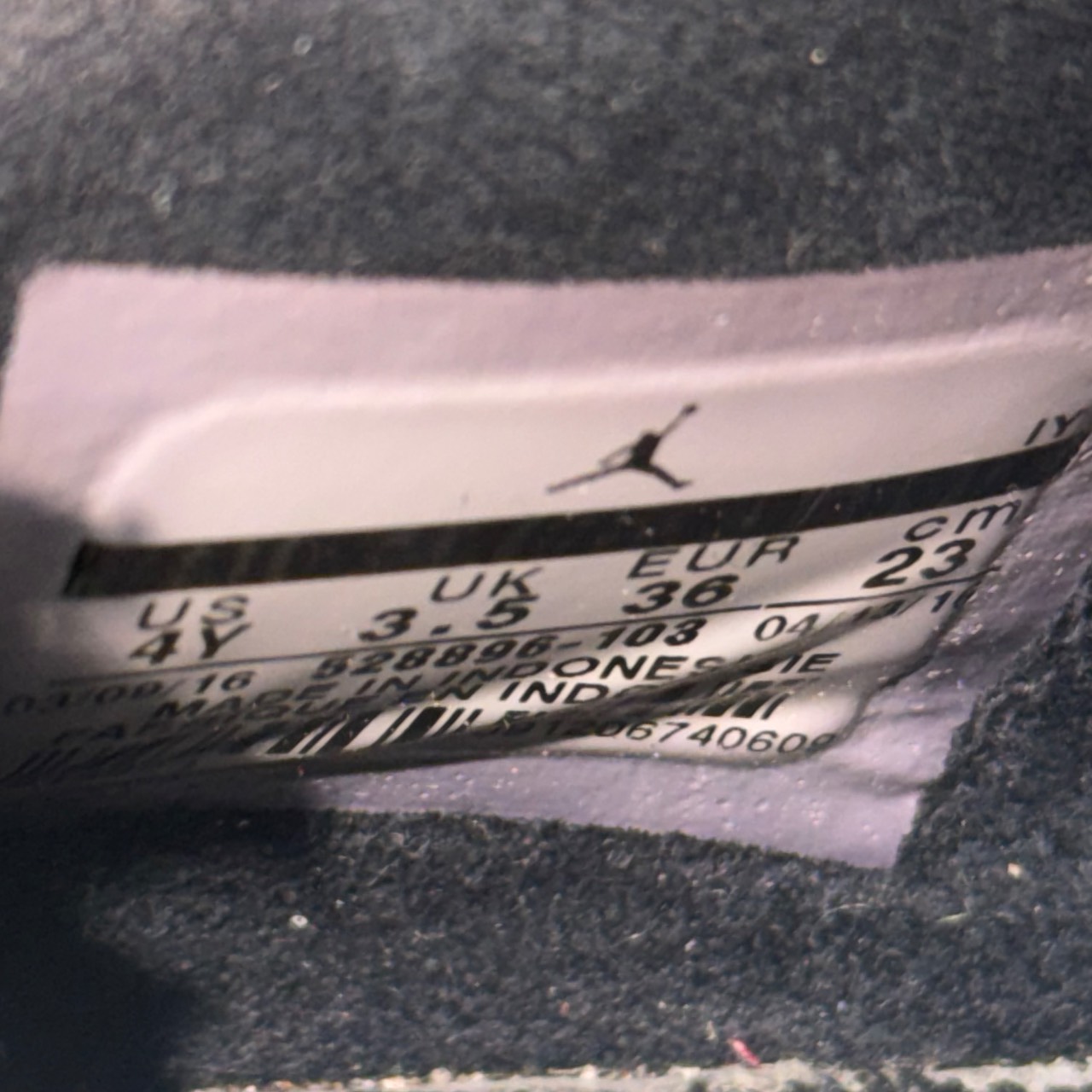 Air Jordan 11 Retro Low White/Metallic Gold Coin-Black · Foto 6