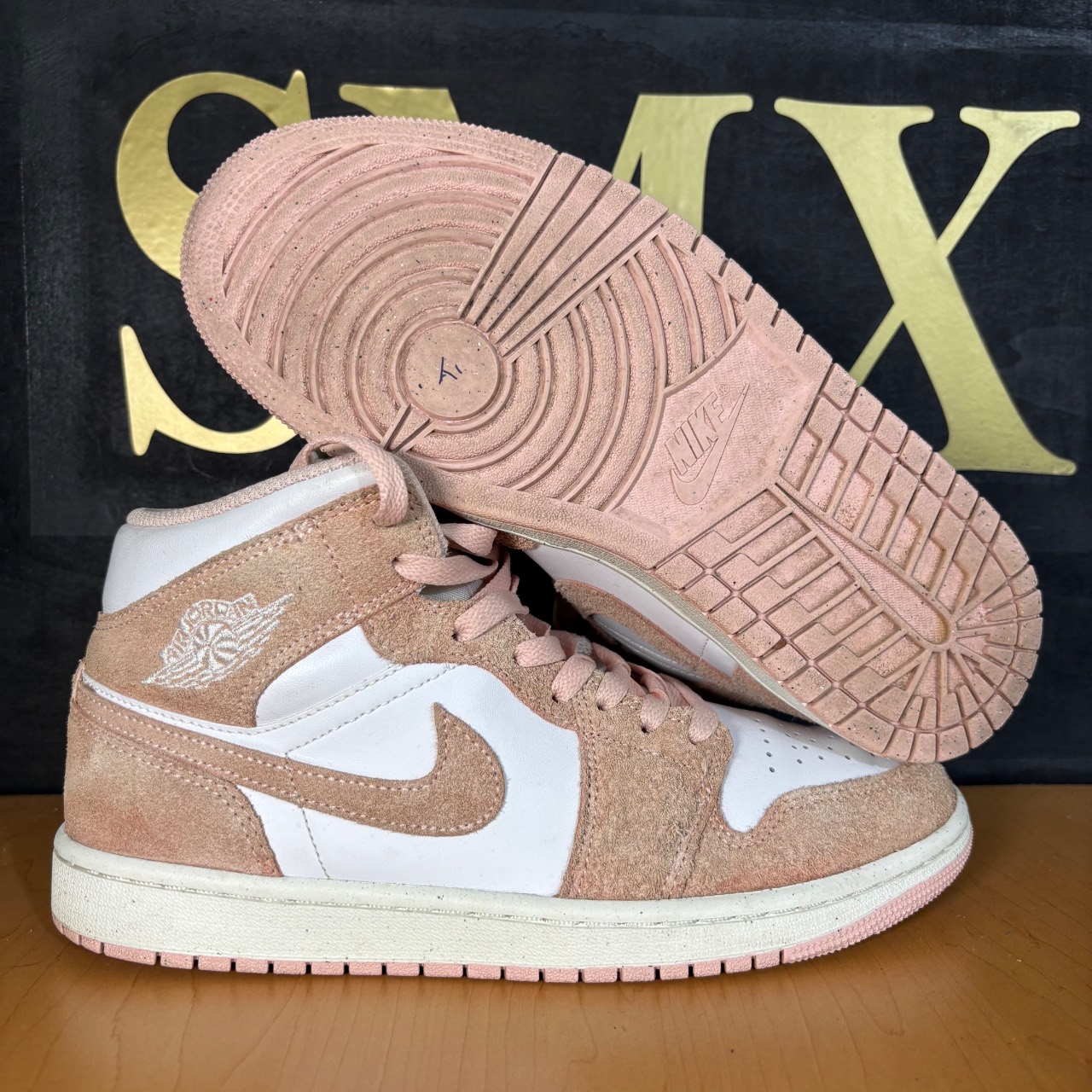 Air Jordan 1 Mid · Foto 1