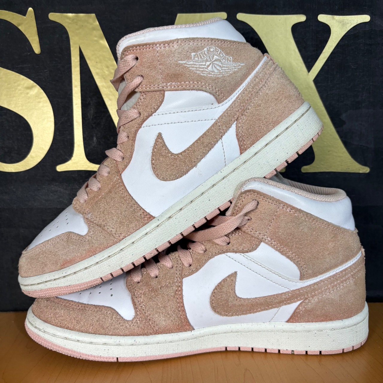 Air Jordan 1 Mid · Foto 3