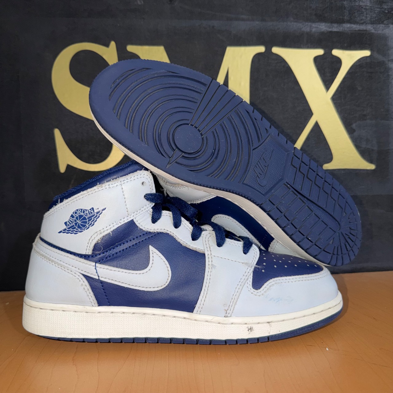 Air Jordan 1 Mid · Foto 1