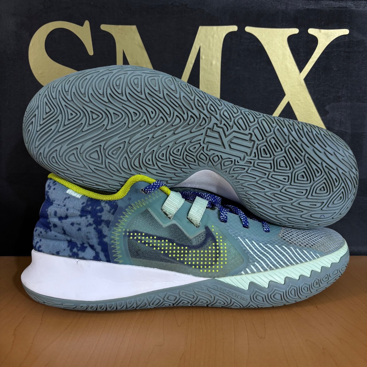 Nike Kyrie Low 4 · Foto 1
