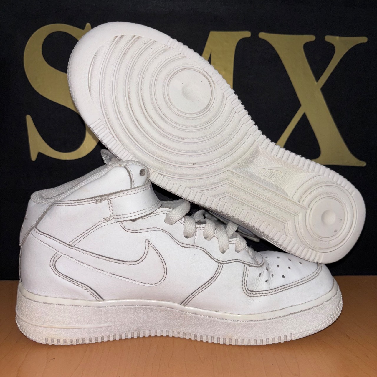 Nike Air Force 1 Mid · Foto 2