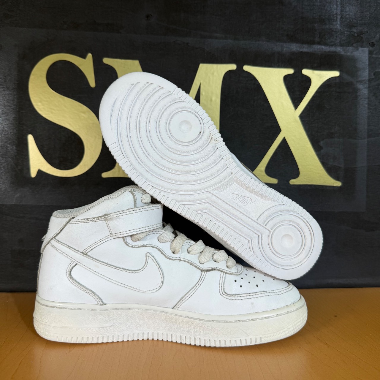 Nike Air Force 1 Mid Blanco · Foto 2