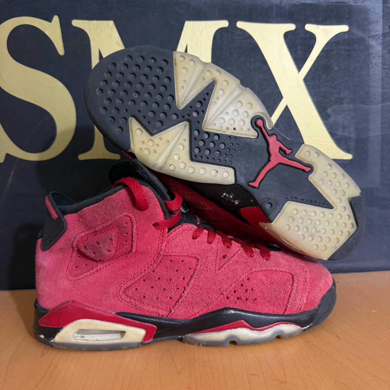 Air Jordan 6 Retro GS Toro Bravo · Foto 1