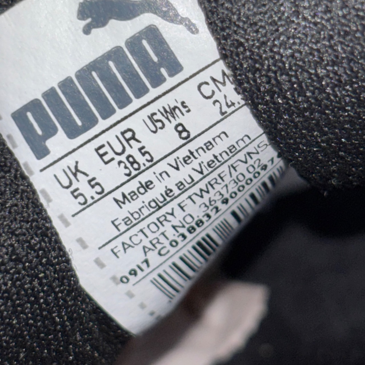 Puma Suede Platform Animal Negro con suela blanca · Foto 6