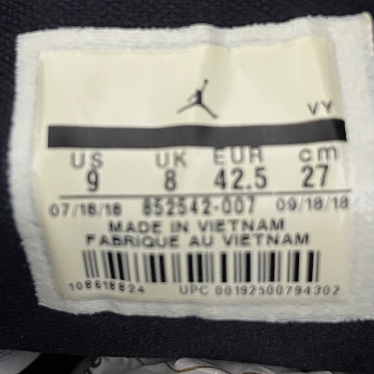 Air Jordan 1 Mid Metallic Gold · Foto 6