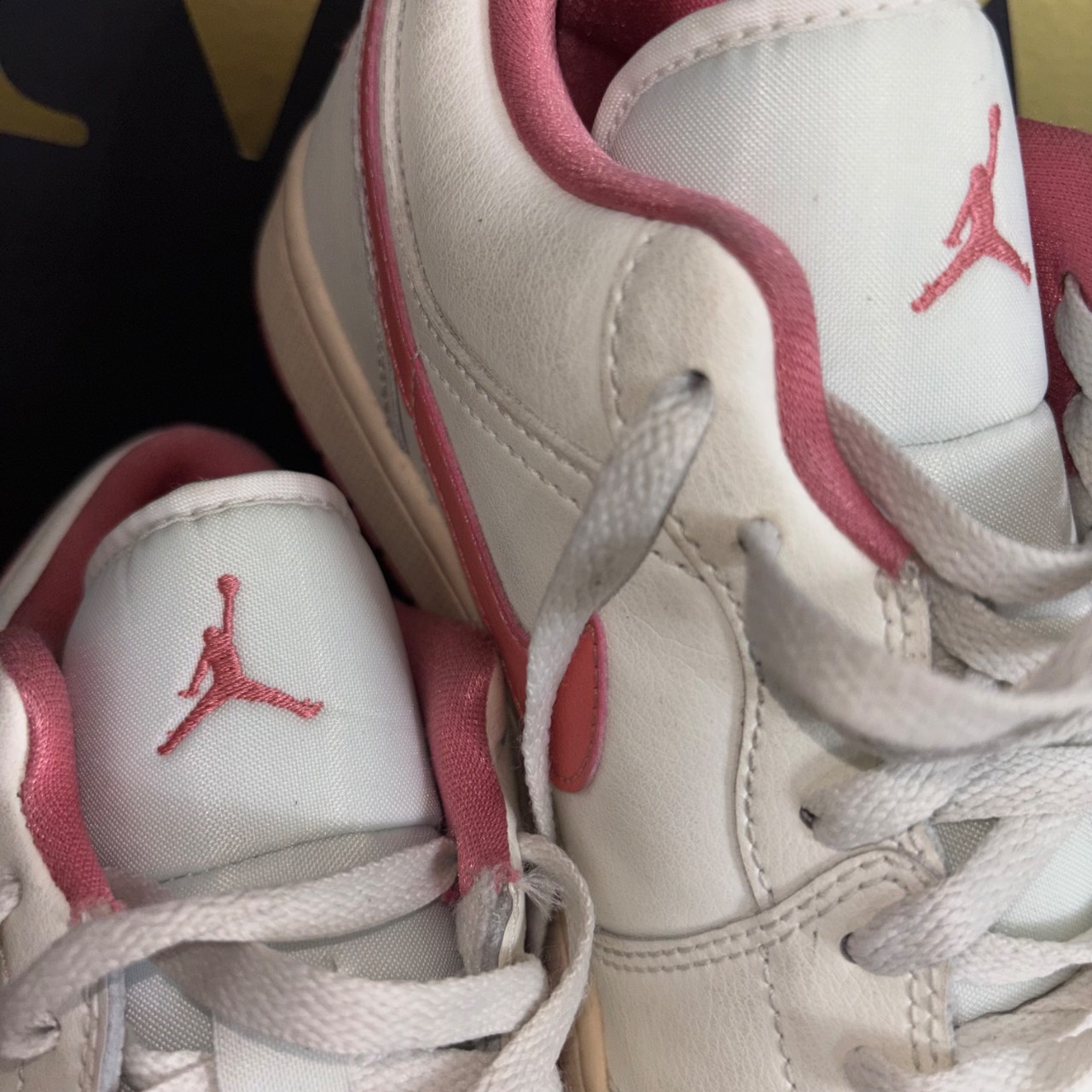 Air Jordan 1 Low Sail/Pink Salt/Guava Ice · Foto 5