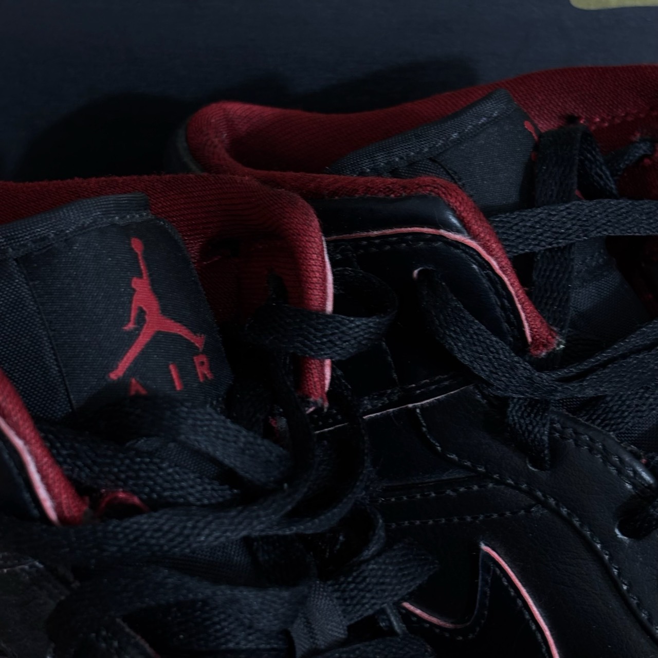 Air Jordan 1 Mid · Foto 3