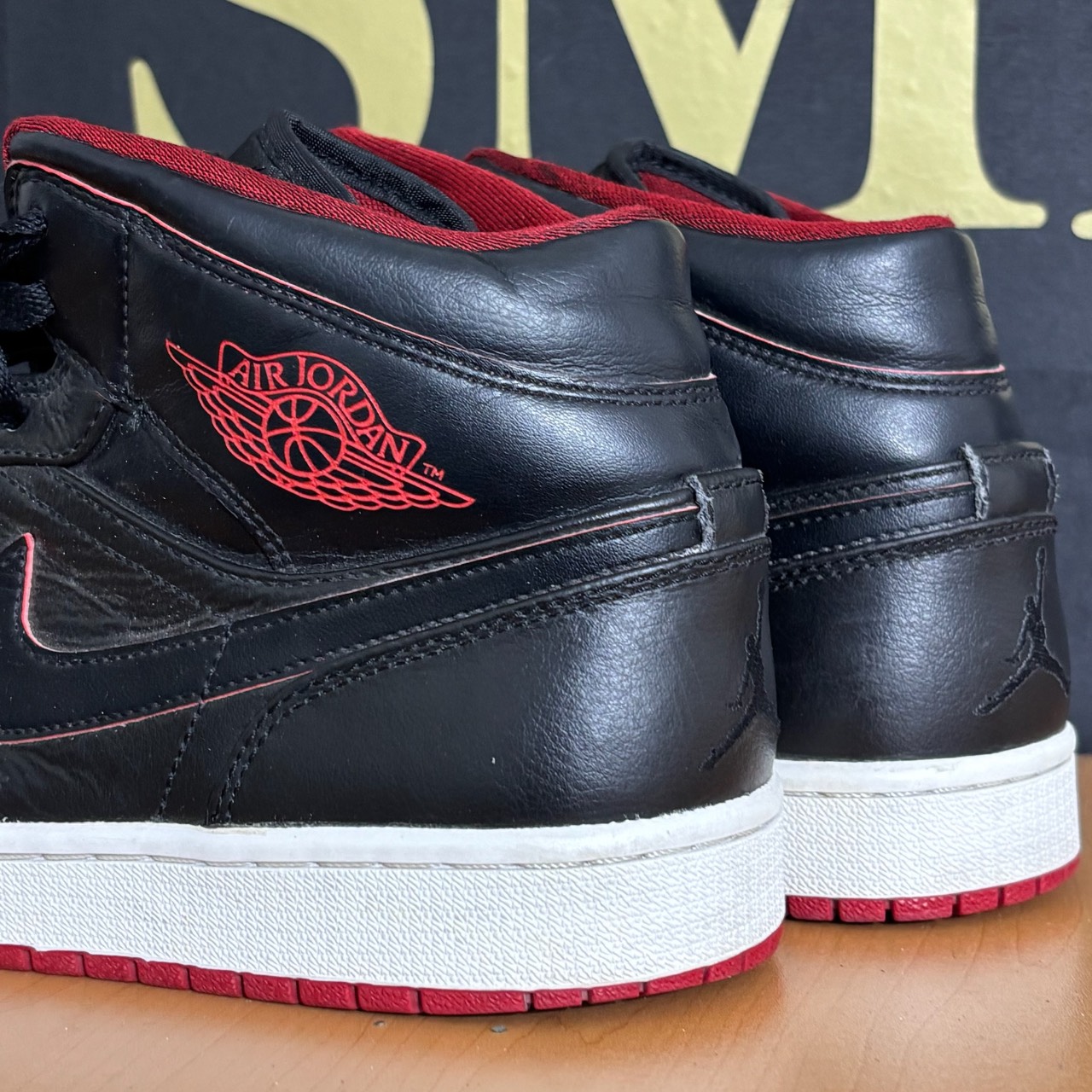 Air Jordan 1 Mid · Foto 4