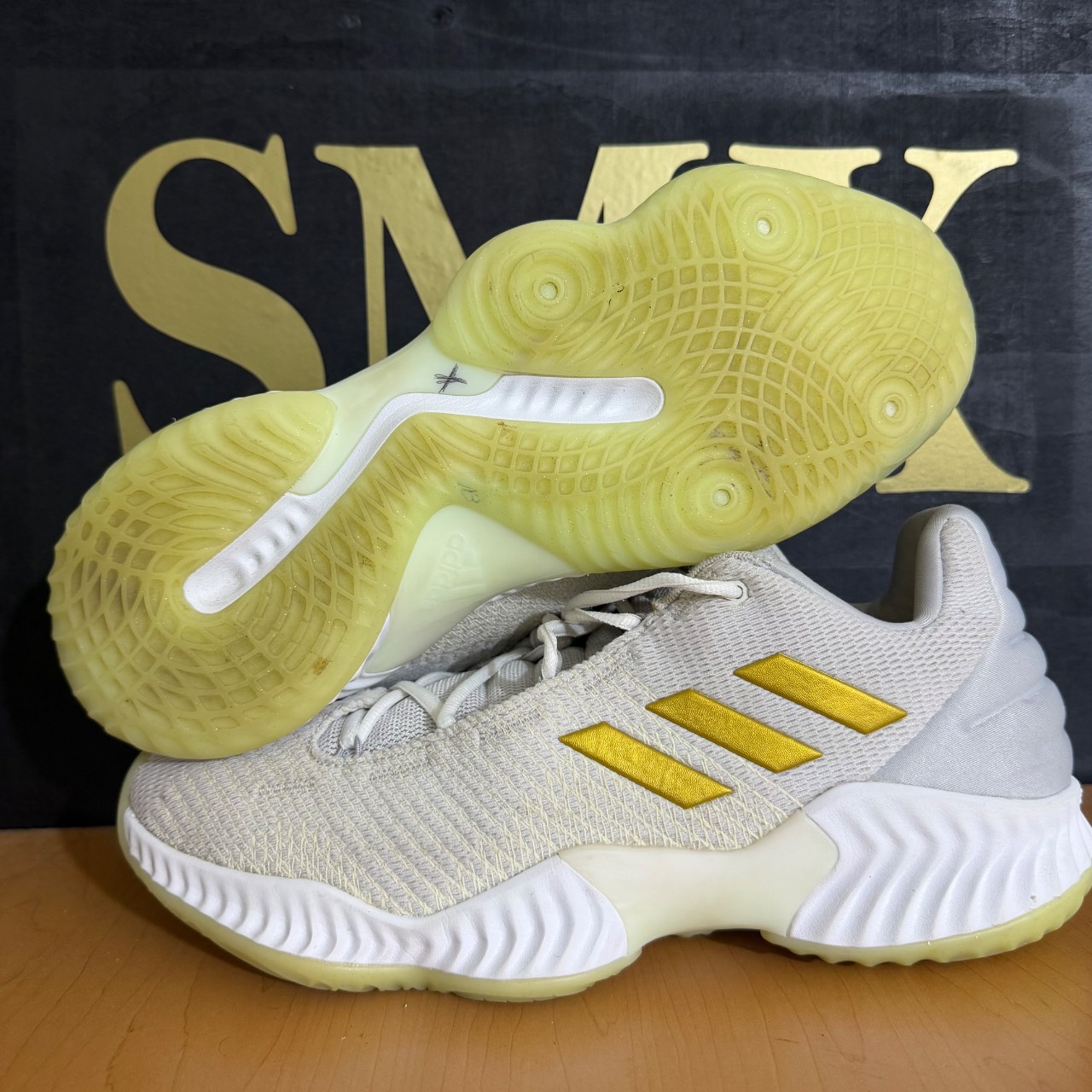 Adidas Pro Bounce 2018 Low · Foto 2