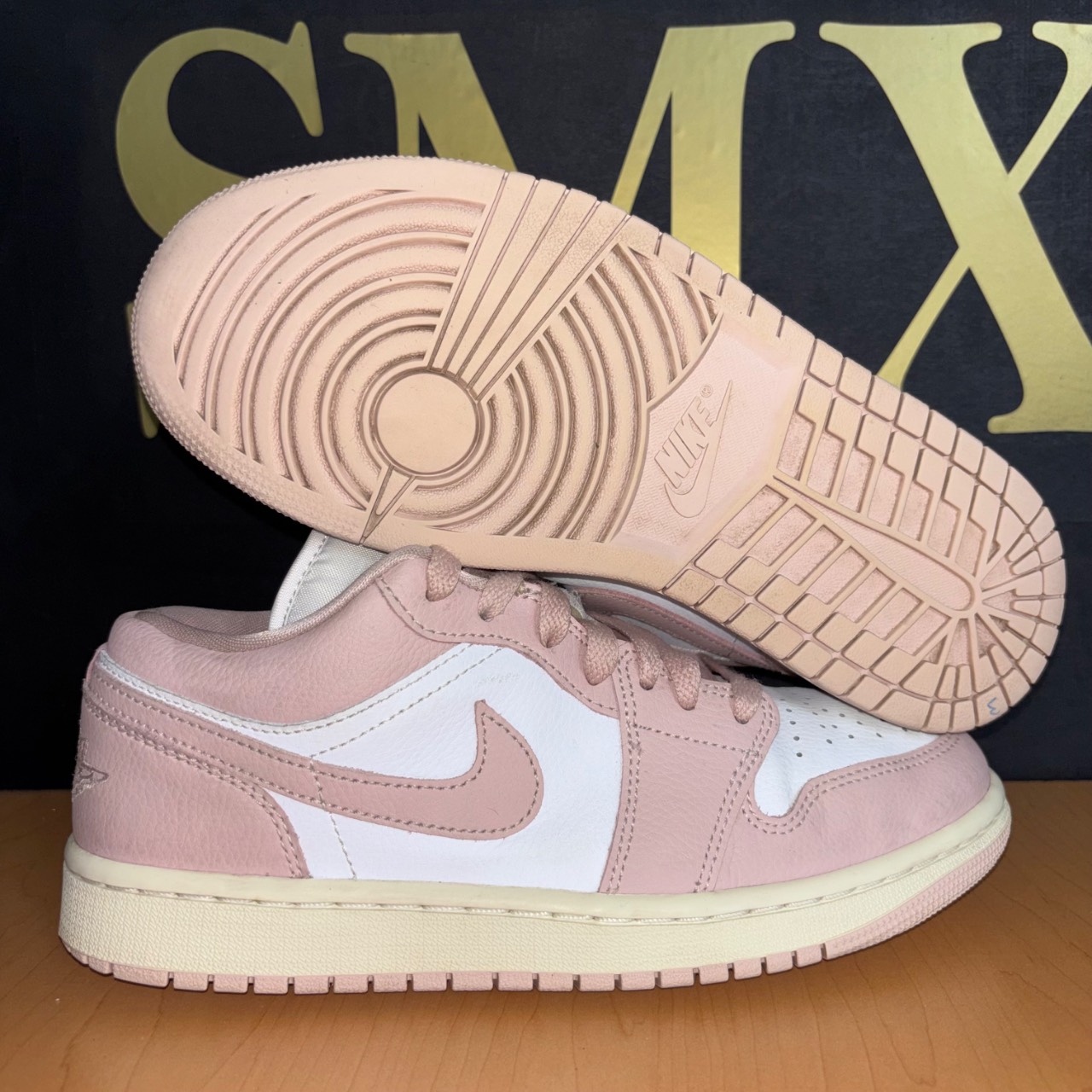 Air Jordan 1 Low SE Pink/White · Foto 1