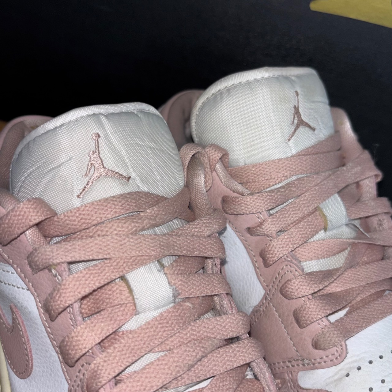 Air Jordan 1 Low SE Pink/White · Foto 4