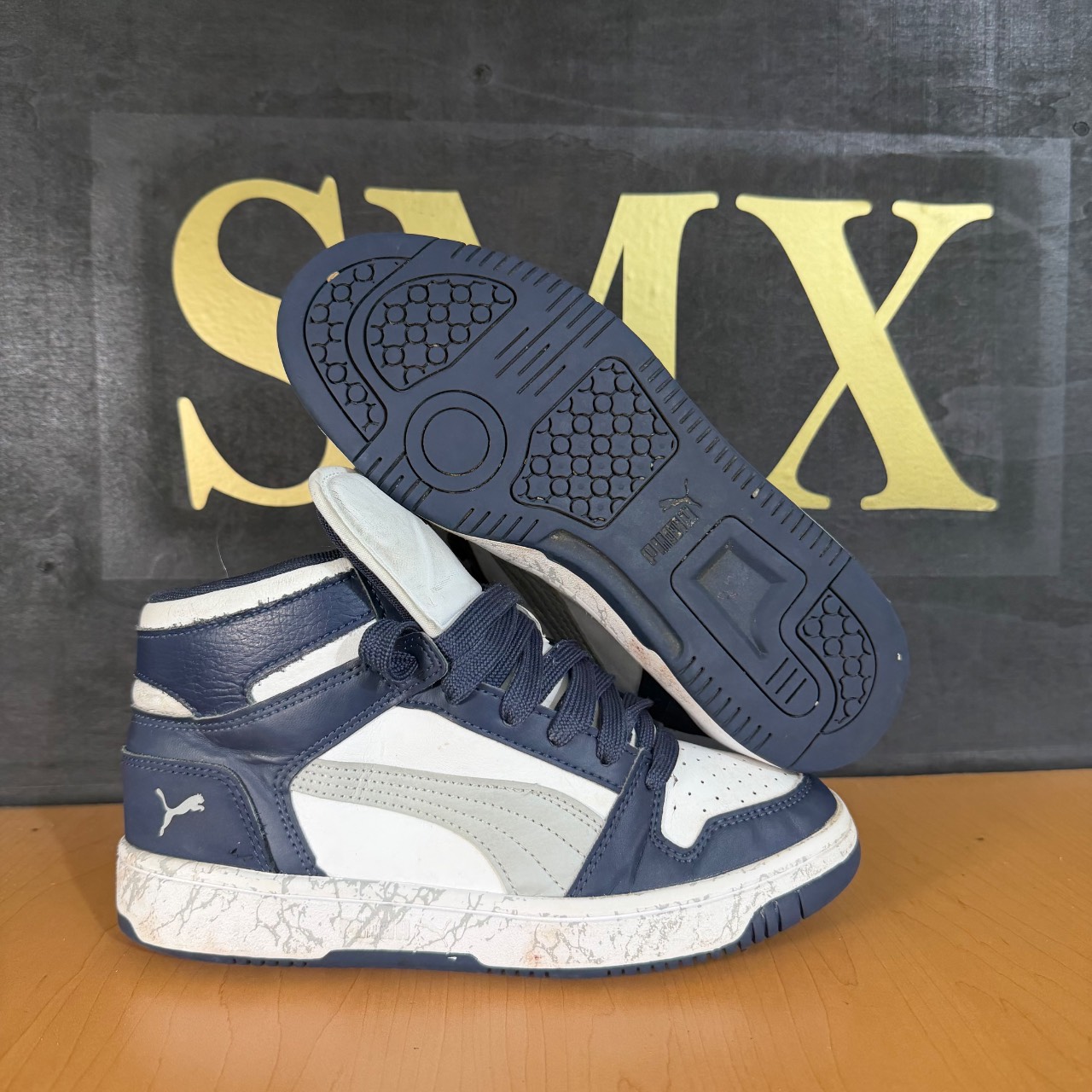 Puma Rebound LayUp Blanco, azul marino y gris · Foto 1