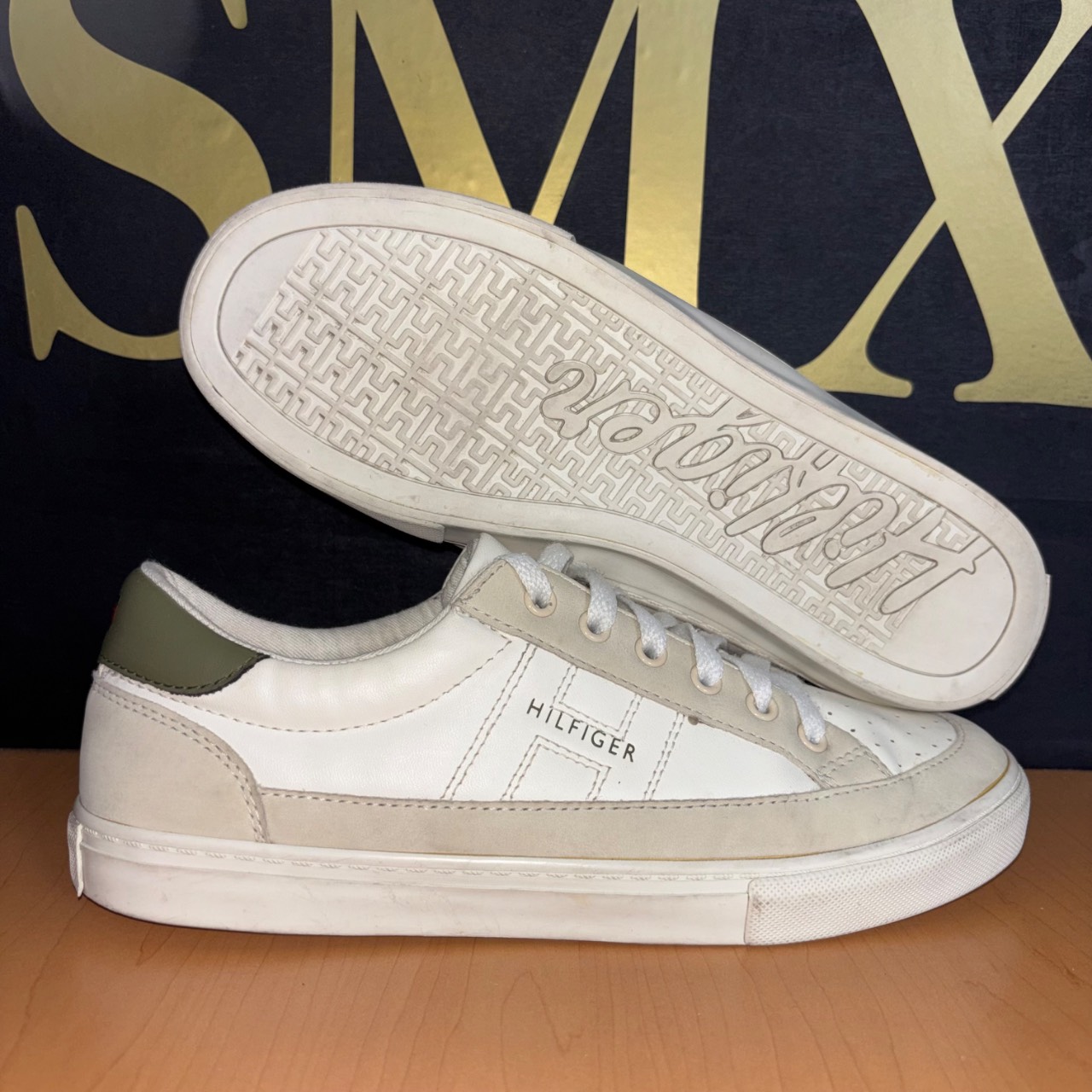 Tommy Hilfiger TWLOLENE-MB blanco con detalles beige y verde oliva · Foto 1