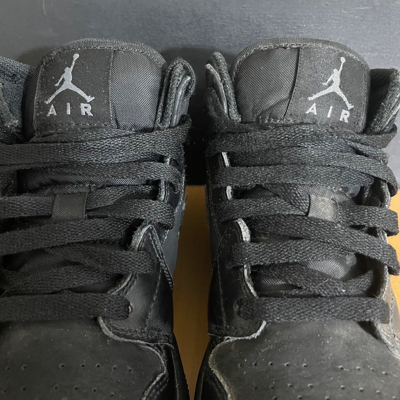 Air Jordan 1 Mid GS · Foto 4