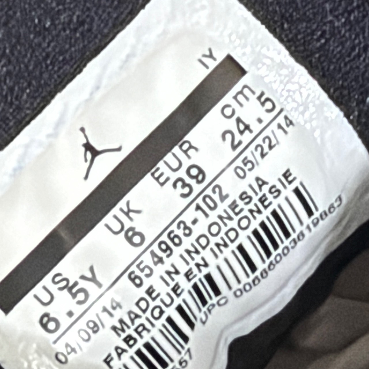Air Jordan 14 Retro GS 'White Black Red' · Foto 5