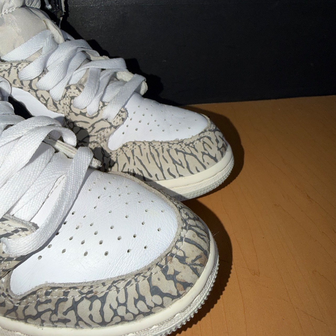 Air Jordan 1 Mid Elephant · Foto 6