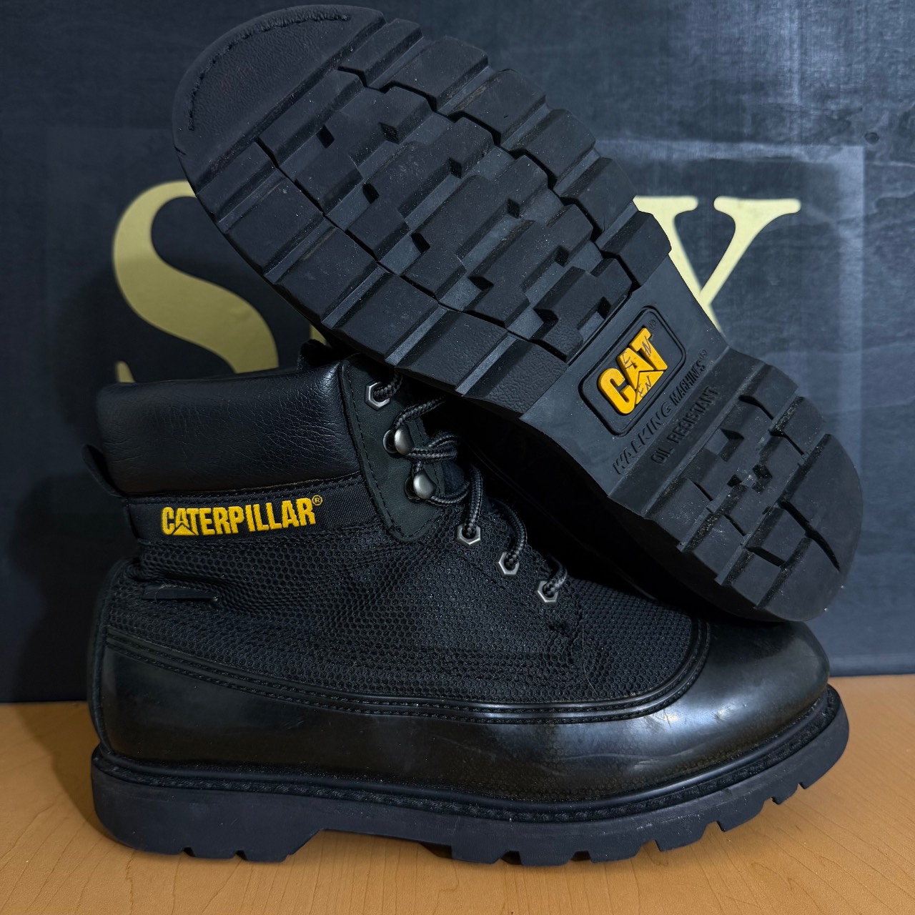 Bota CAT · Foto 1