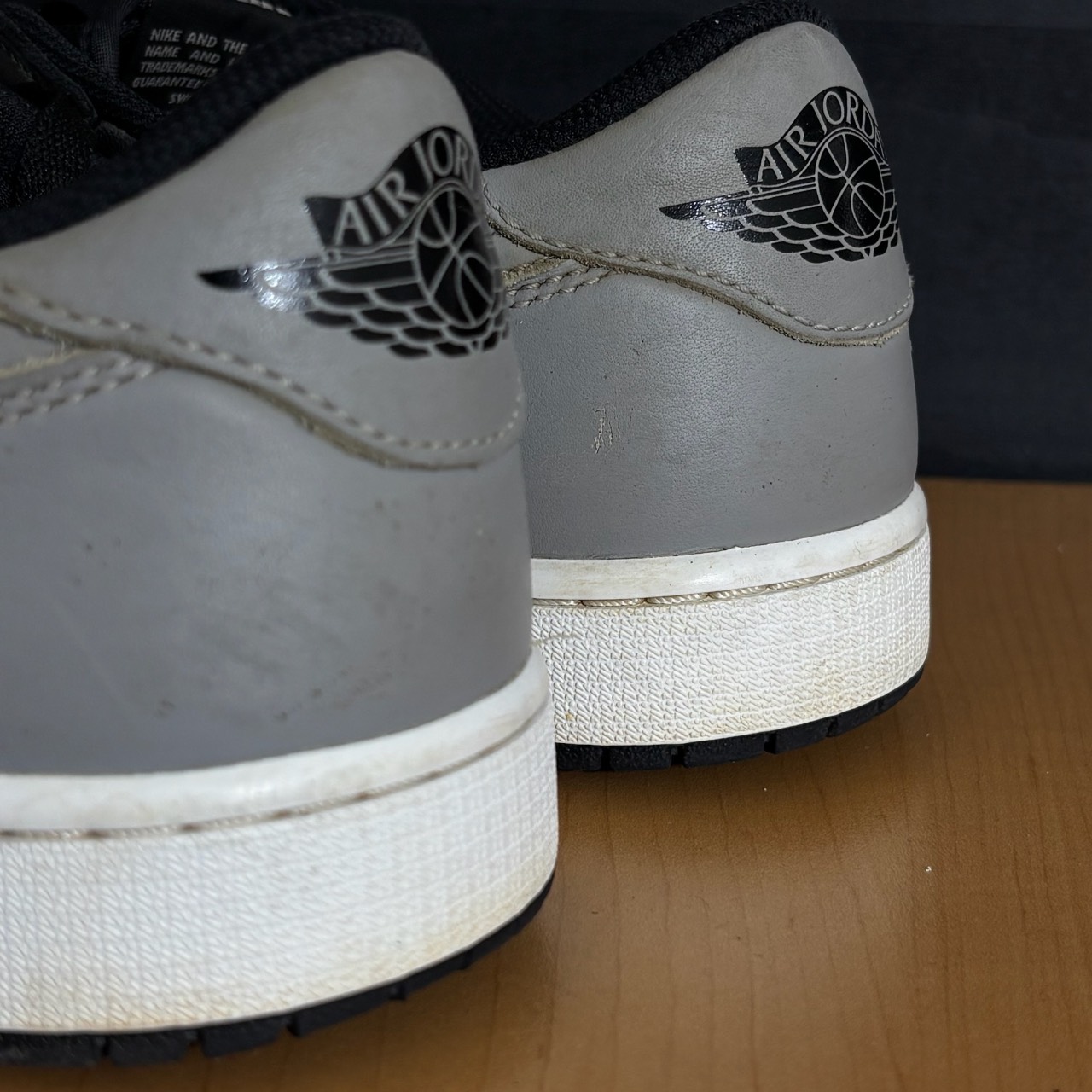 Air Jordan 1 Low OG Black Cement · Foto 4