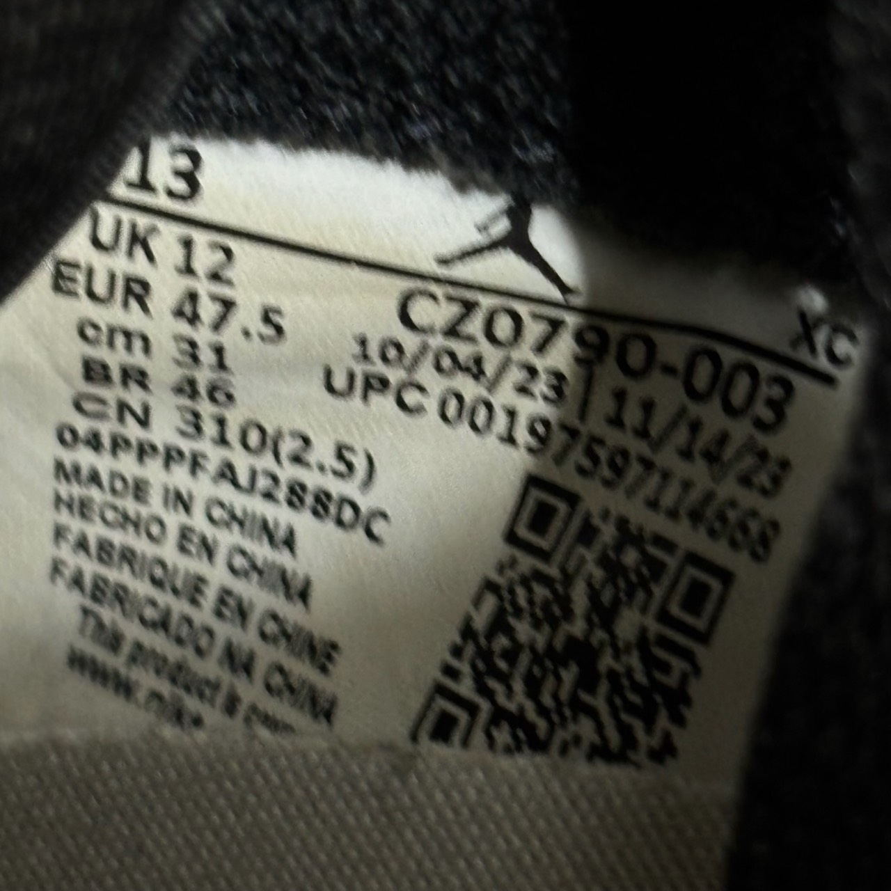 Air Jordan 1 Low OG Black Cement · Foto 5
